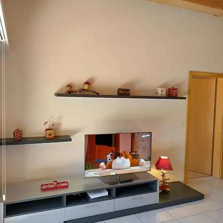 Anessa 5-1 - Attika, Atemberaubende Aussicht Апартаменты Лойкербад